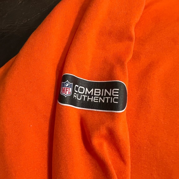 Under Armor Combine Official Long Sleeve Denver Broncos Shirt - Picture 2 of 10